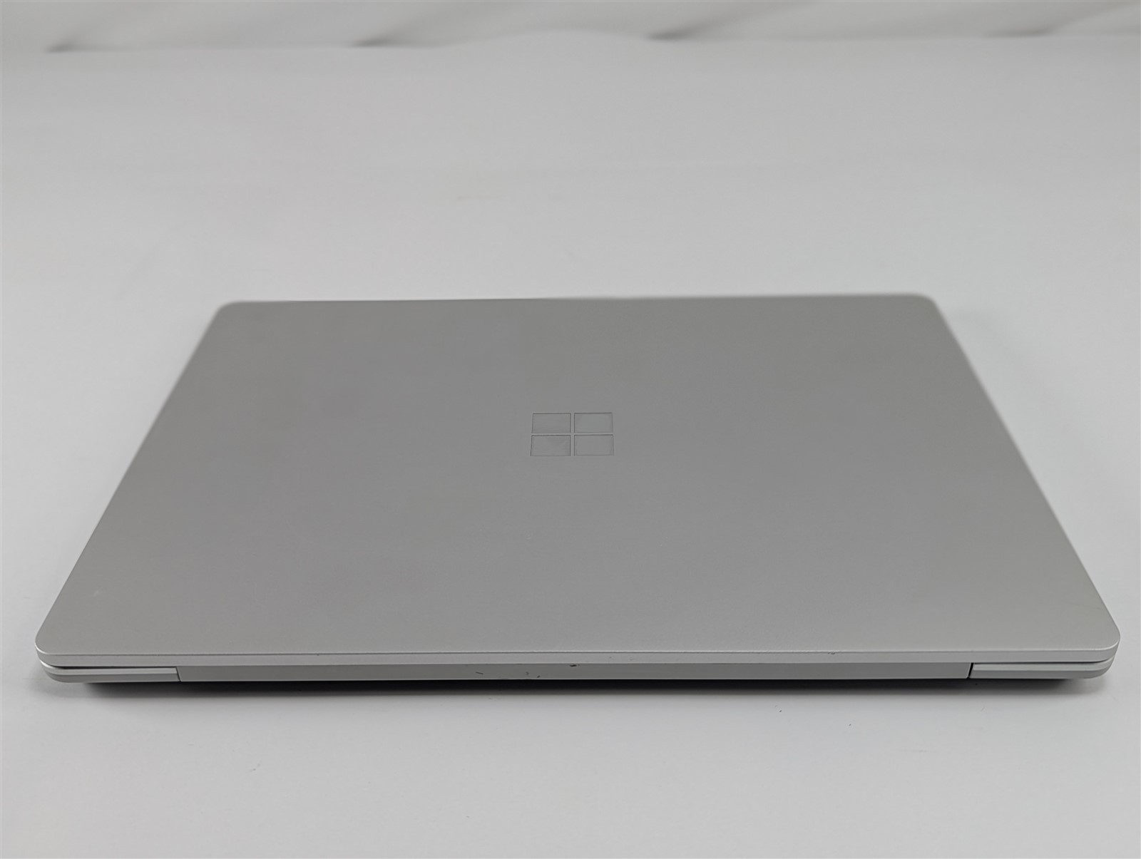 Microsoft Surface Laptop Go 2 2022 12.4″ i5-1135G7 2.4GHz 16GB RAM No Storage