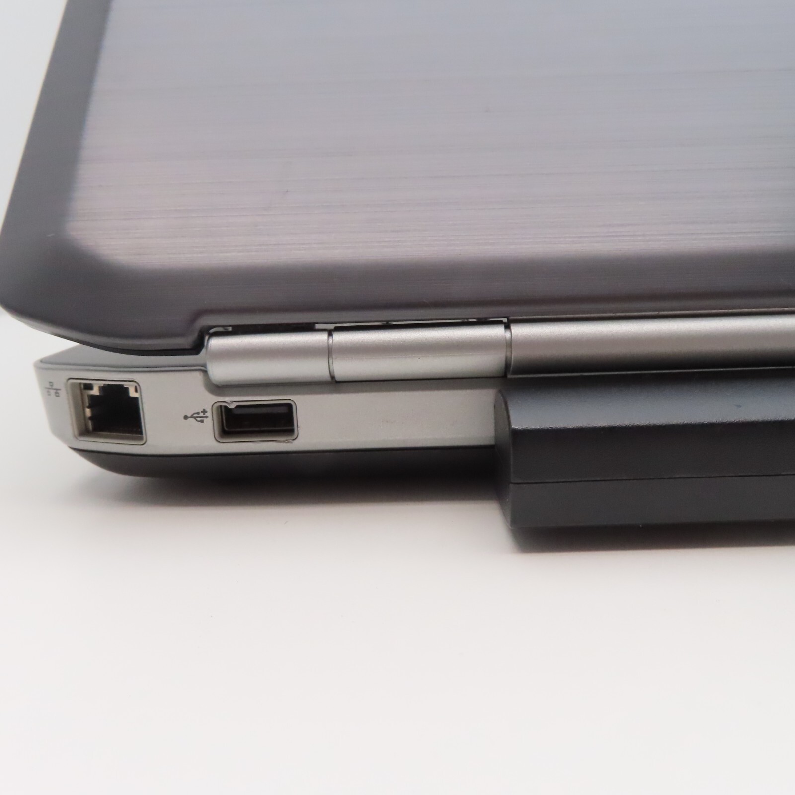 Dell Latitude Laptop Intel Core i5 2.50GHz 2 Cores 4GB DDR3 SDRAM