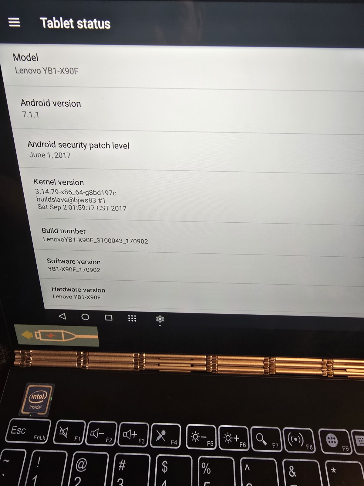 LENOVO- Yoga Book [YB1-X90F] 10.1″ 4GB RAM 64GB SSD Laptop/Tablet ***