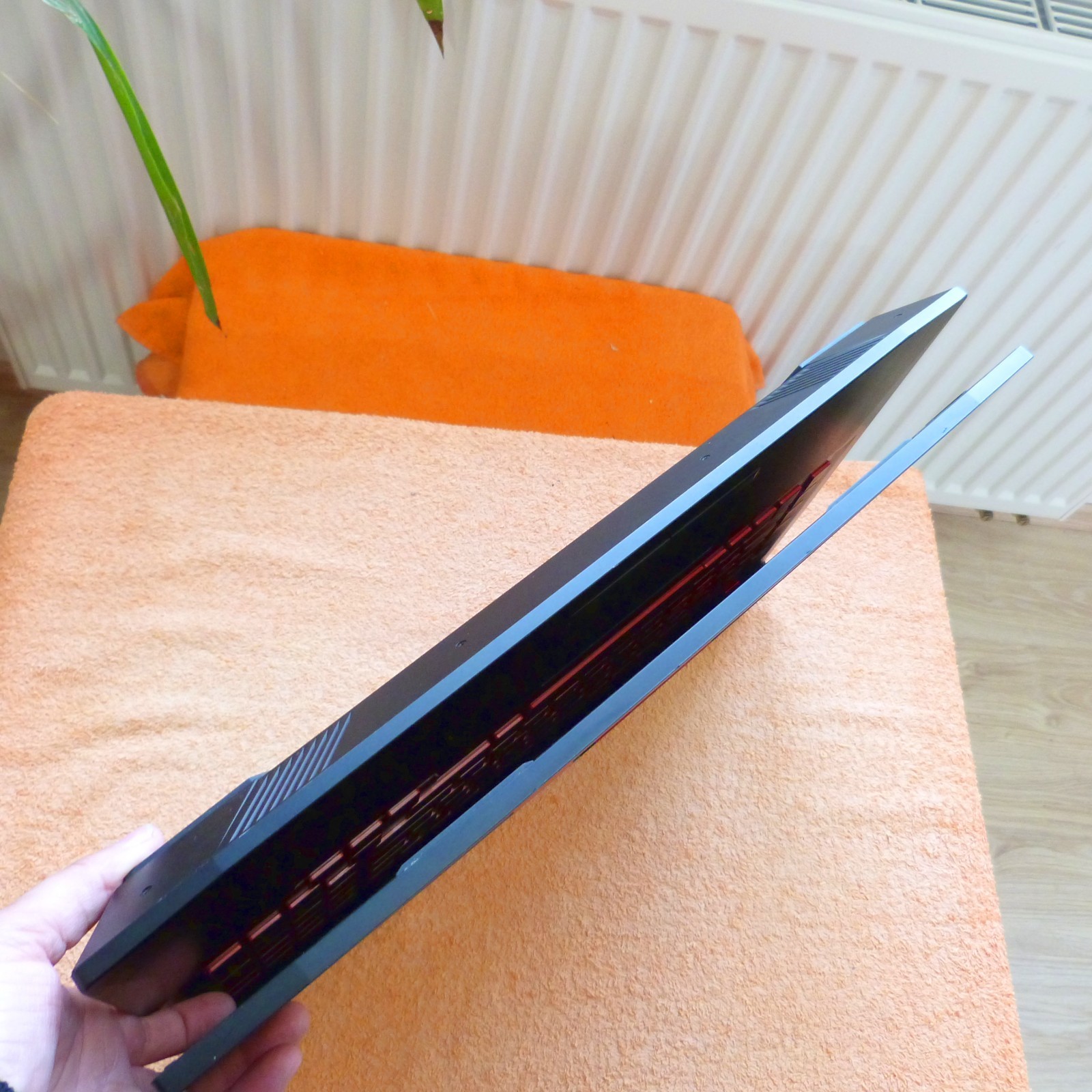 HP OMEN 17 AN i7 FULLHD 120Hz I Geforce GAMING GTX 8GB l Bang Olufsen Sound THX