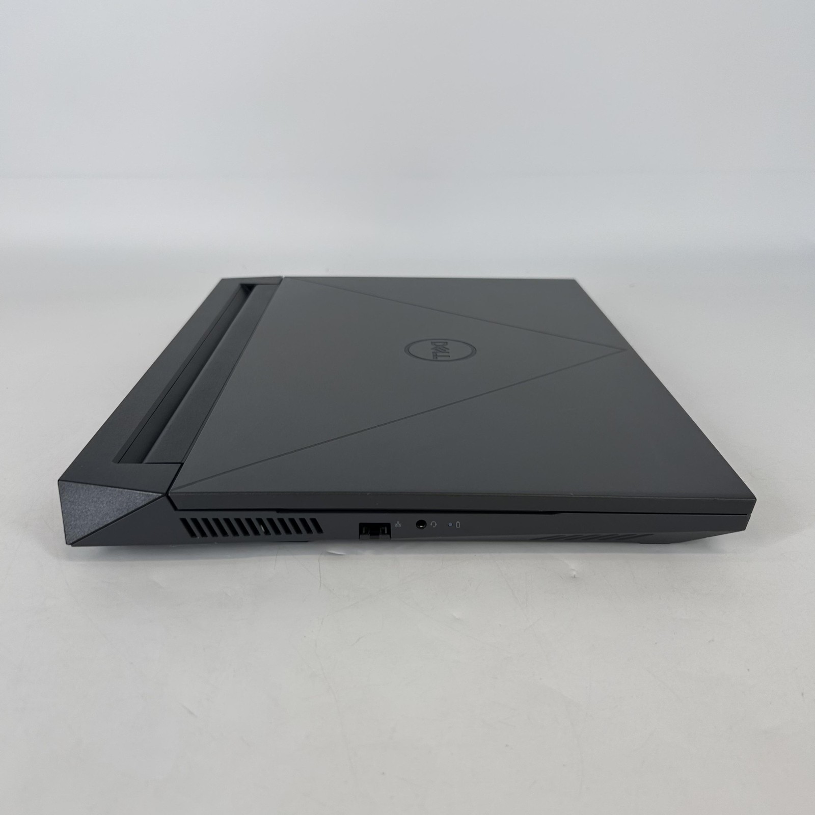 Dell G15 5535 15.6 165Hz FHD 3.8GHz Ryzen 7 7840HS 16GB 512GB RTX 4060 Very Good