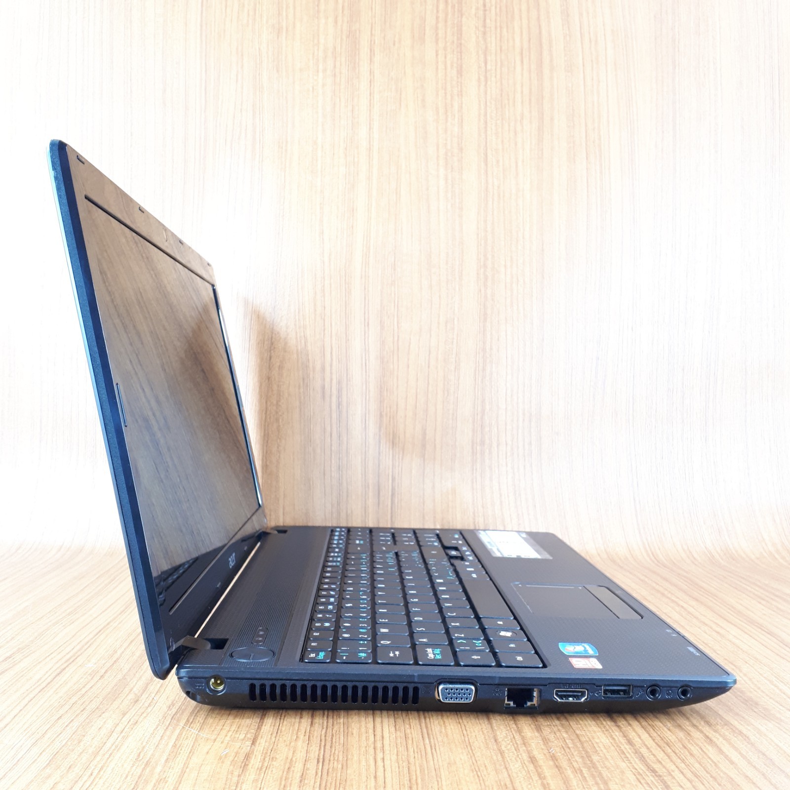 Acer Aspire 5253-BZ489 P5WE6 15.6″ Laptop AMD C50 3GB RAM 320GB Boots/Bios H3906