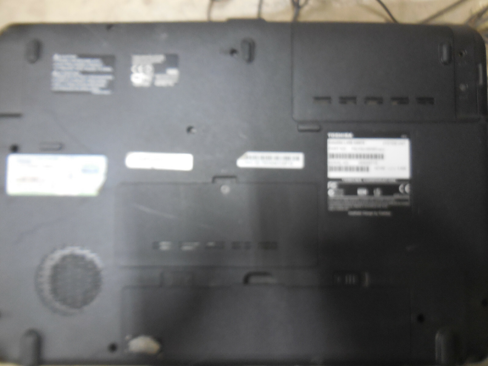 3 LAPTOPS LOT HP,ASUS,TOSHIBA.TESTED FOR POWER UP ONLY .