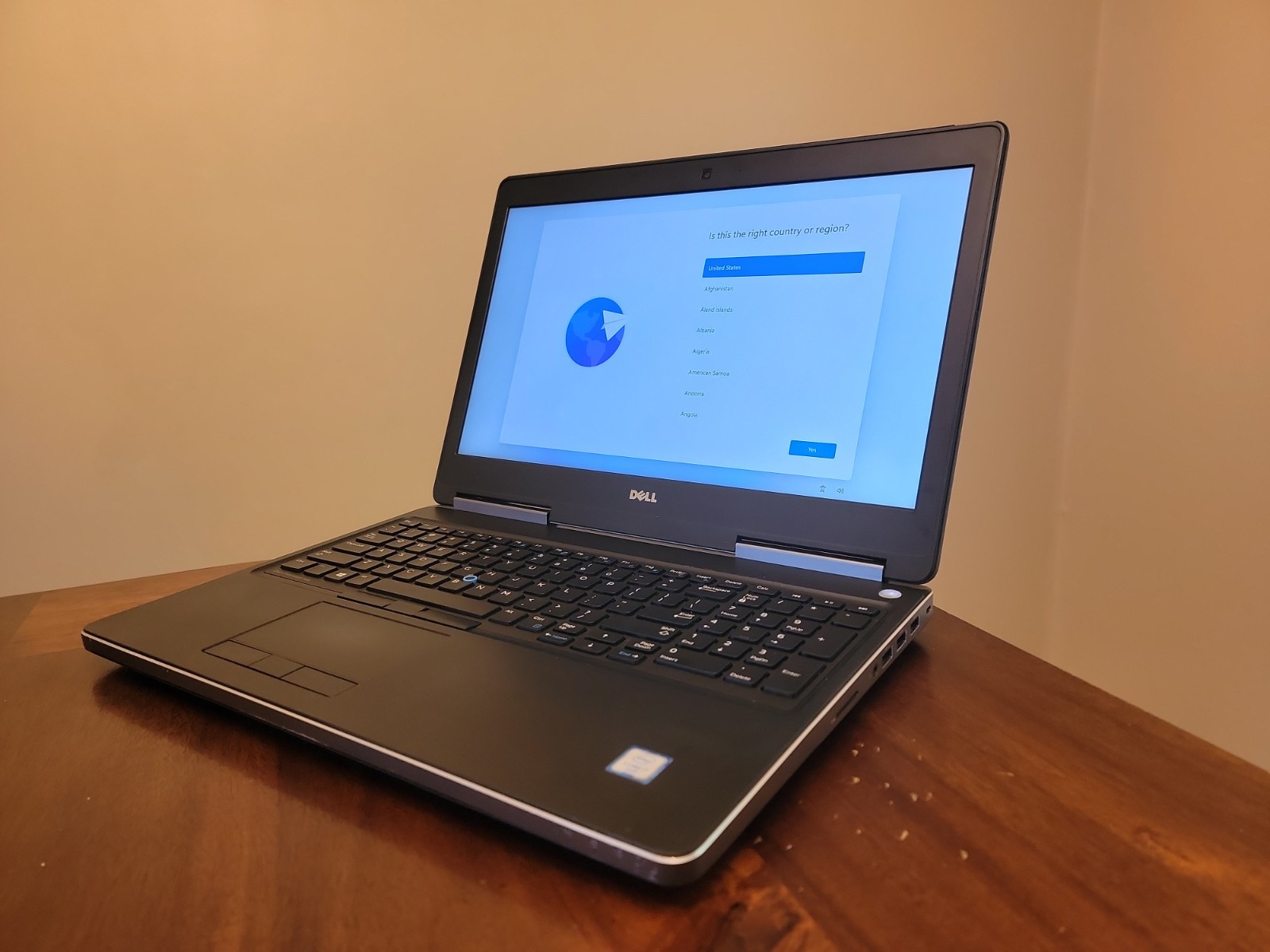 Dell Precision 7510 | Intel i7-6920HQ | 32GB RAM | 2x 512GB SSD | Win11Pro
