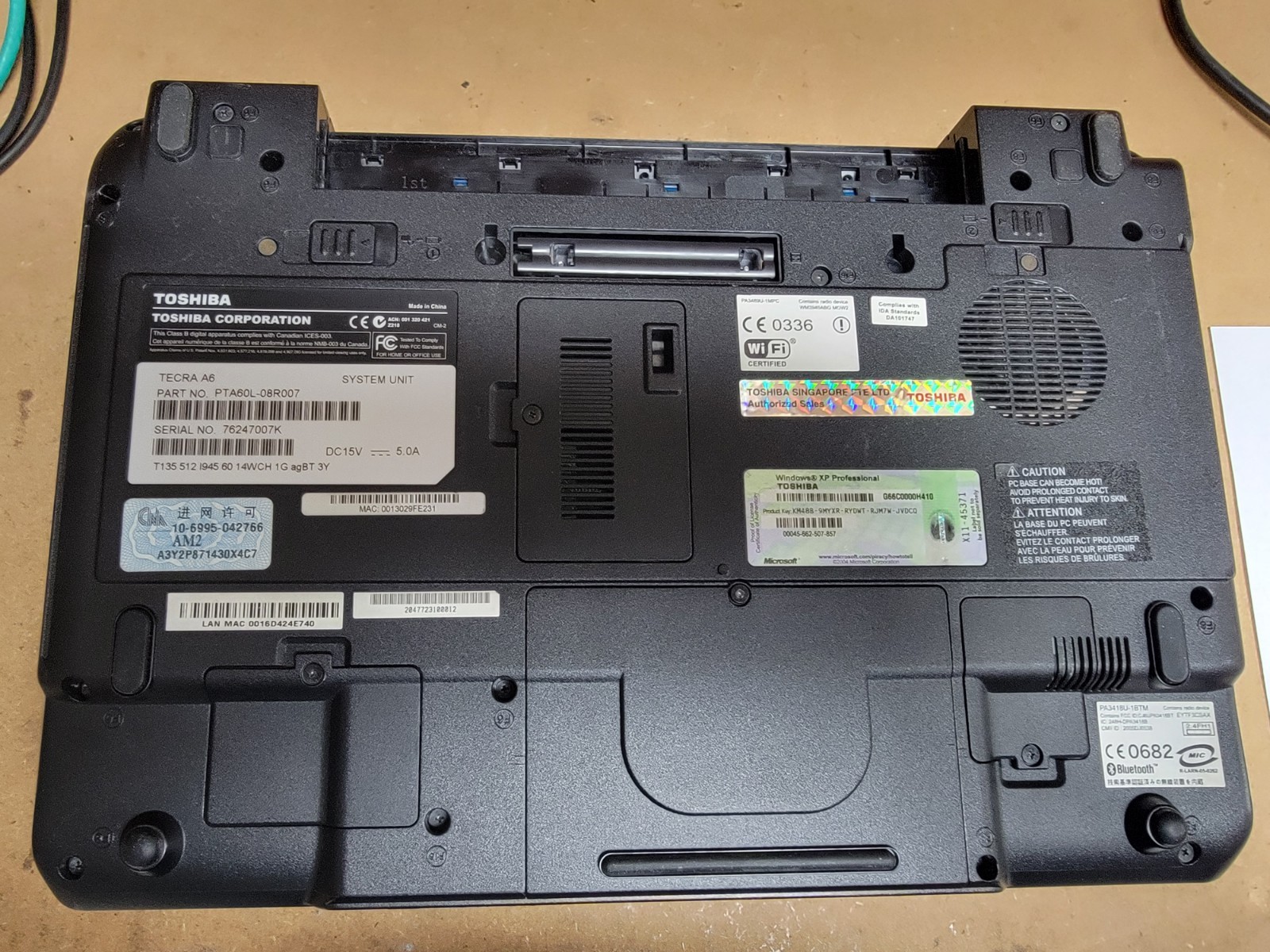 TOSHIBA TECRA A6 – Intel Centrino 1GB RAM NO HDD – NO BATTERY – PARTS OR REPAIR