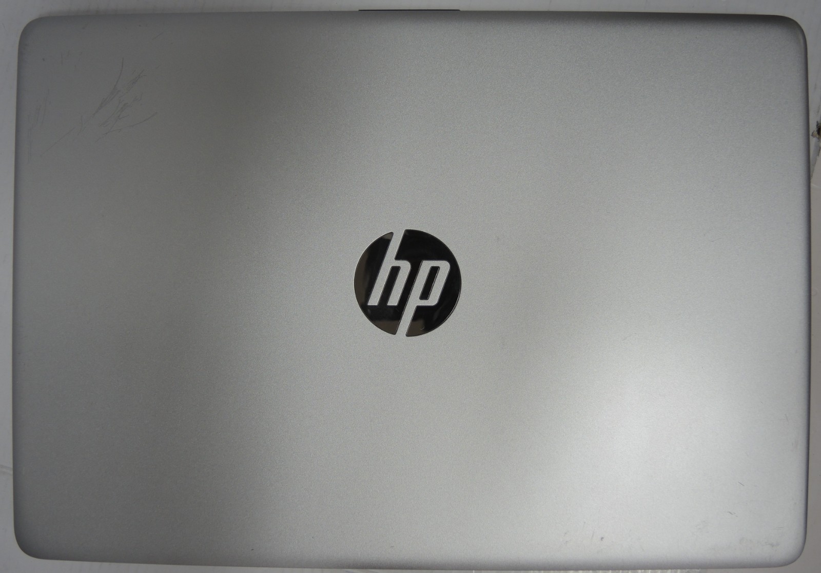 HP Laptop 14-dk1025wm (DEAD, NO POWER, LIQUID DAMAGE, PARTS ONLY, NON-FUCTIONAL)