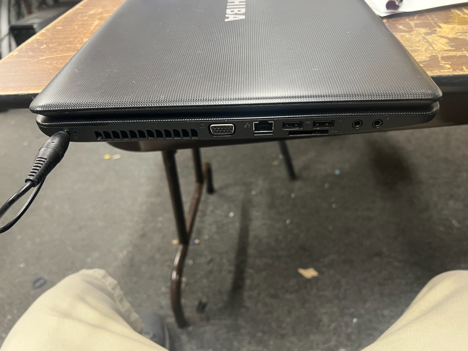 Toshiba Satellite C675D- S735 17.3″ AMD E-300 1.30 GHz 4 GB No HDD No OS