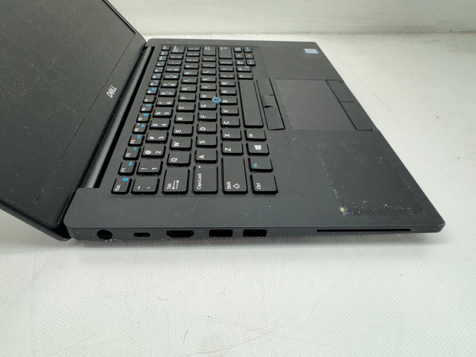 Dell Latitude 7490 14″ FHD i7-8650U@1.9GHz 16GB RAM No SSD **Read**