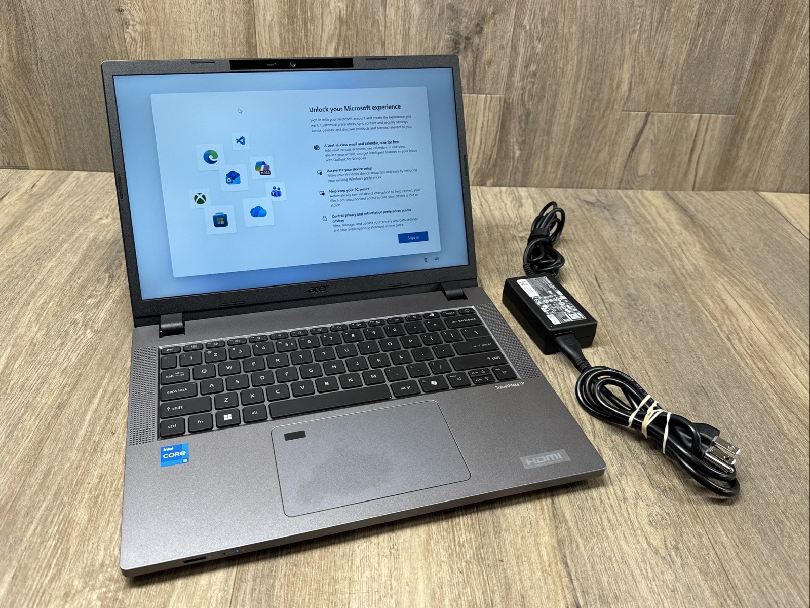 Acer TravelMate P214 i5 2.40GHz 8GB RAM 256GB SSD 14in