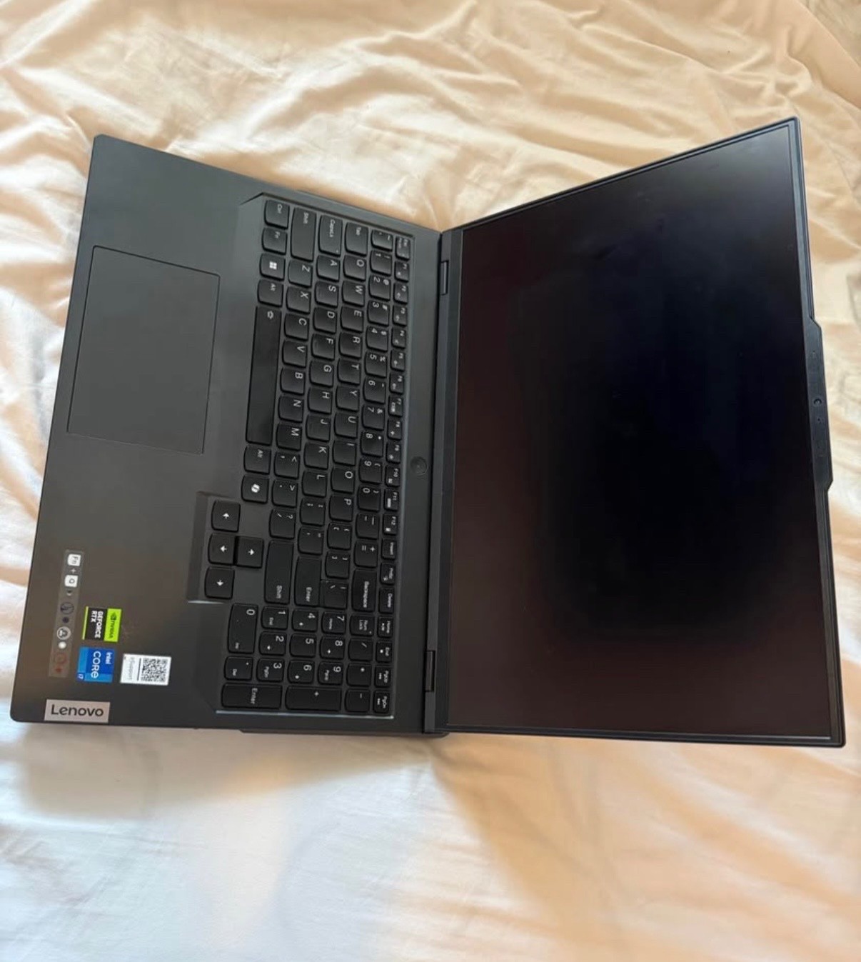 Legion Pro 5i Gen 9 Intel (16″) with RTX™ 4060 gaming computer