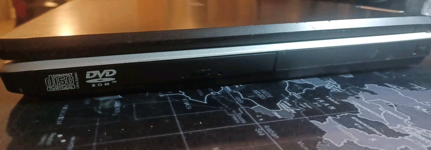 Toshiba Black 15.0″ Satellite L25-S121 FOR PARTS