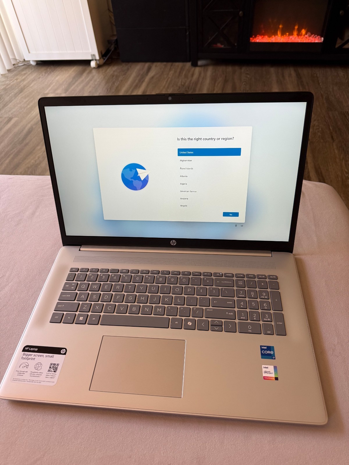 HP Envy 17-CW0023DX 17.3” (1TB SSD, Intel Core i7-13700H, 5 GHz, 16GB RAM)…