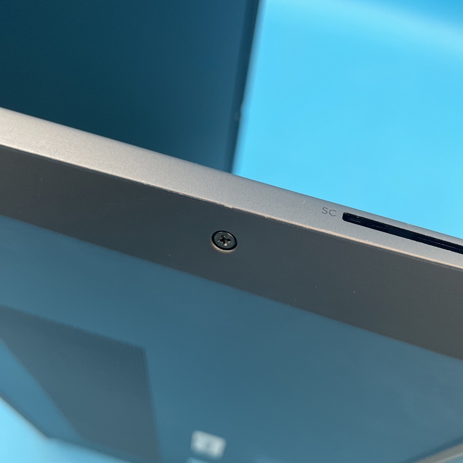 HP ZBook Firefly G8 | i7-1185G7 | 16GB RAM | 512GB SSD | WIN 11 PRO | 74% BATT