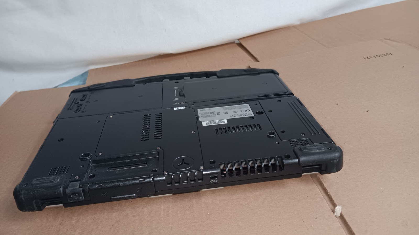 Durabook U12C Rugged Laptop Core I5 3rd Gen 128 SSD 12.1″ Touch Screen Win 8 pro