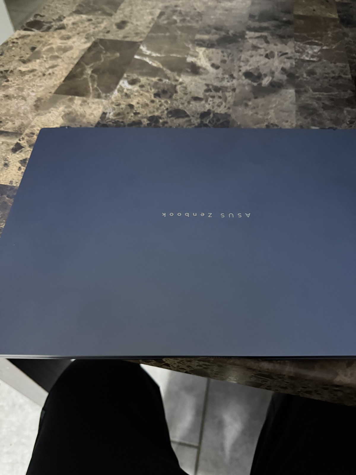 ASUS Zenbook 14 OLED 2025 portátil, pantalla táctil WUXGA de 14 pulgadas, Ultra