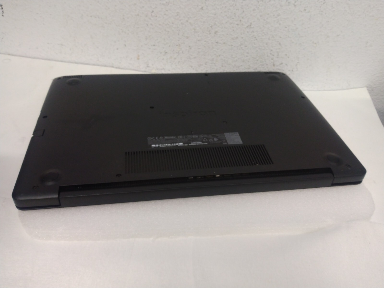 Dell Inspiron 15 3000 15.6” Touch Intel Core i7-1065G7 1.3GHz 12GB 1TB HD Win11
