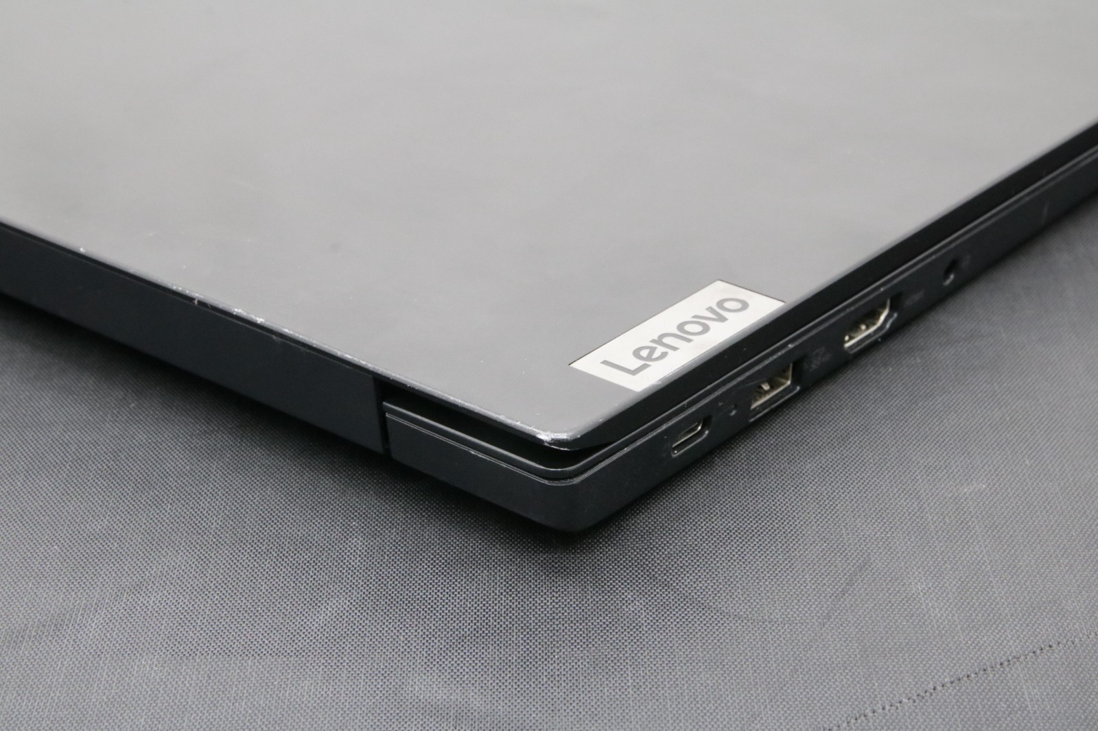 Lenovo ThinkPad E15 G3 – Ryzen 7 5700U – 8GB, 256GB, Windows 11, 15.6″ +Adapter