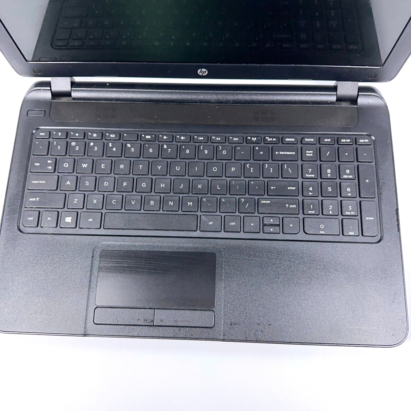 HP 15-f004dx AMD E1-2100 APU 1.0 GHz 8 GB RAM 500 GB HDD 15.6″ – For Parts
