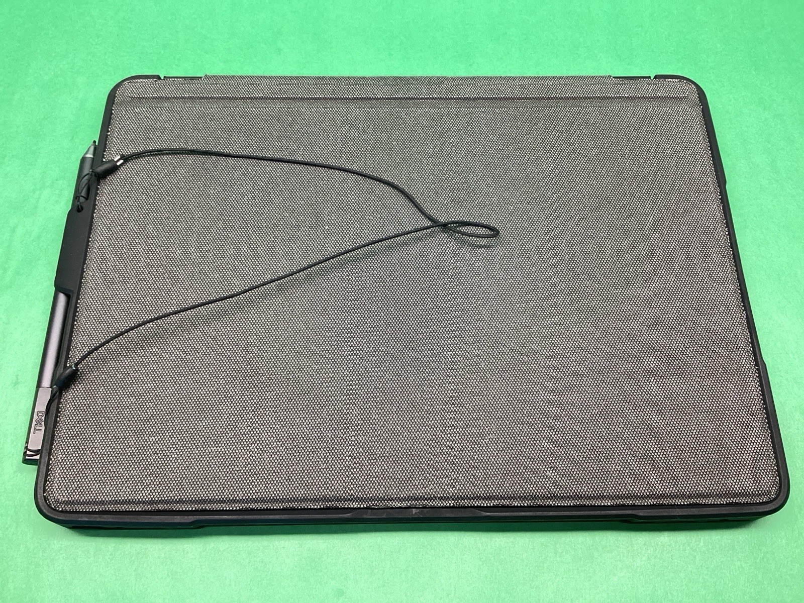 Dell Latitude 5285 2 in 1 Laptop i5-7300U 256GB 8GB & Case & Pen – UNTESTED