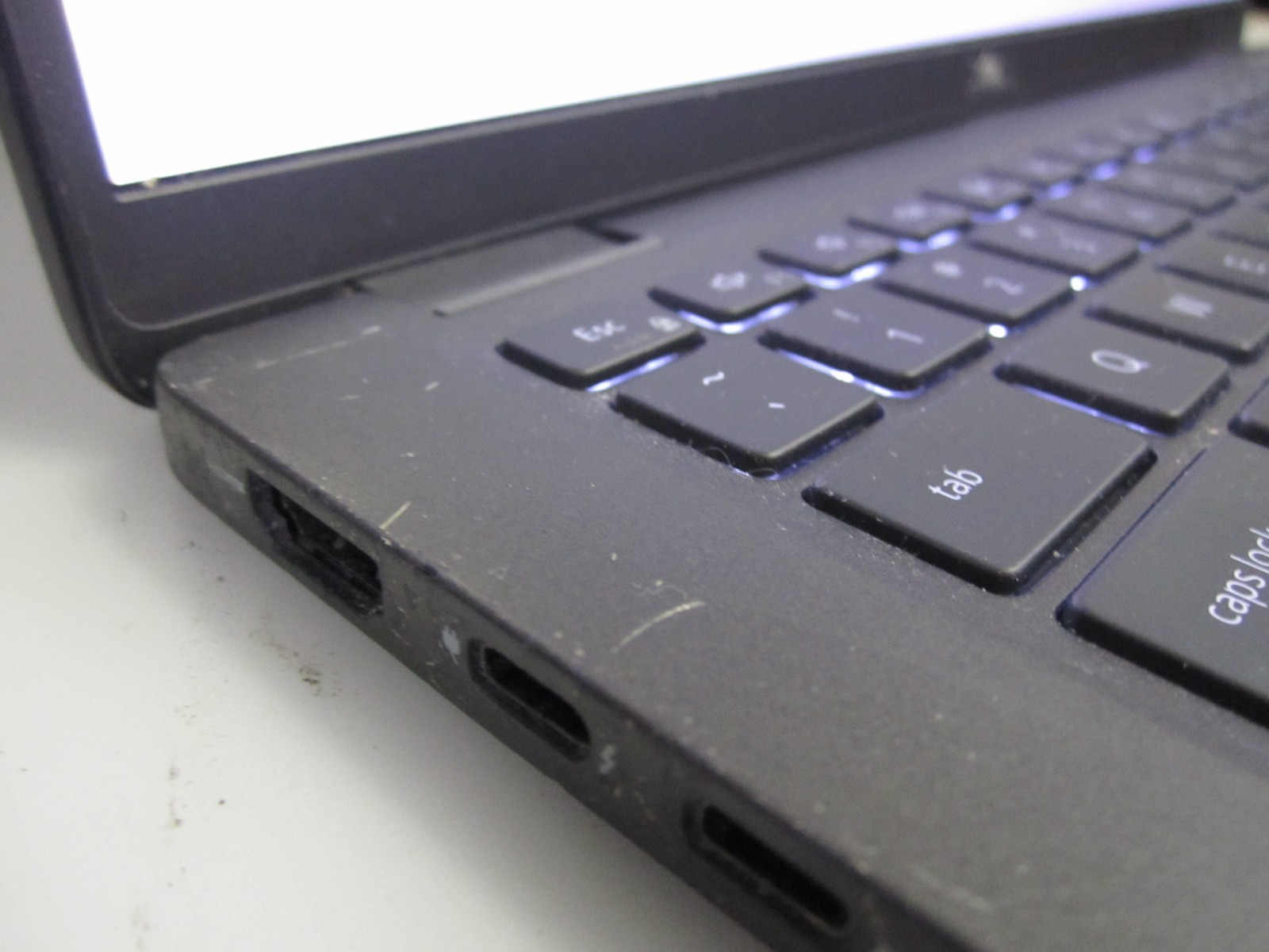 Dell Latitude 7410 14″ i7-10810U 1.10GHz 16GB 512GB M2SSD Laptop +AC [NO OS]