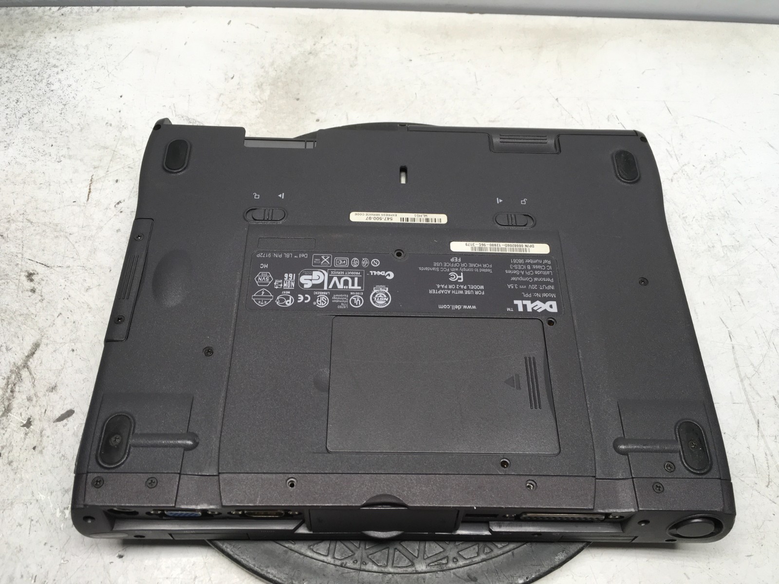 Dell Latitude CPi A300ST Intel Pentium II 300MHz 256 MB NO HDD