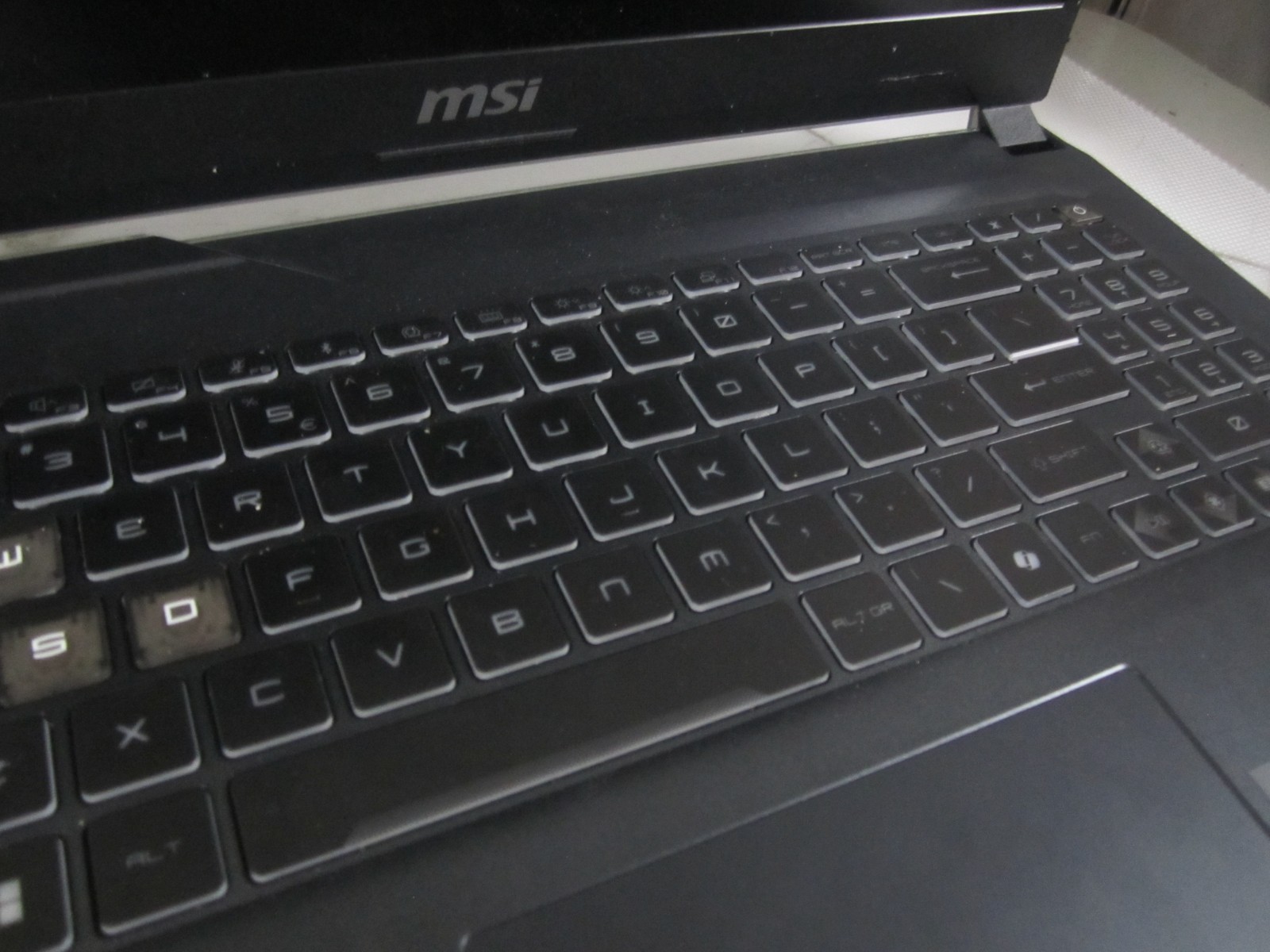 MSI Cyborg 15 A12V 15.6″ i7 GeForce RTX 4050 PARTS ONLY
