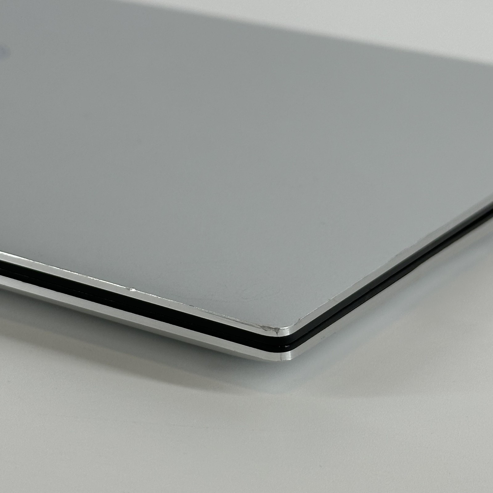 Dell XPS 15 9530 3.5K TOUCH 2.6 GHz i9-13900H 32GB 1TB SSD NVIDIA RTX 4060 Good