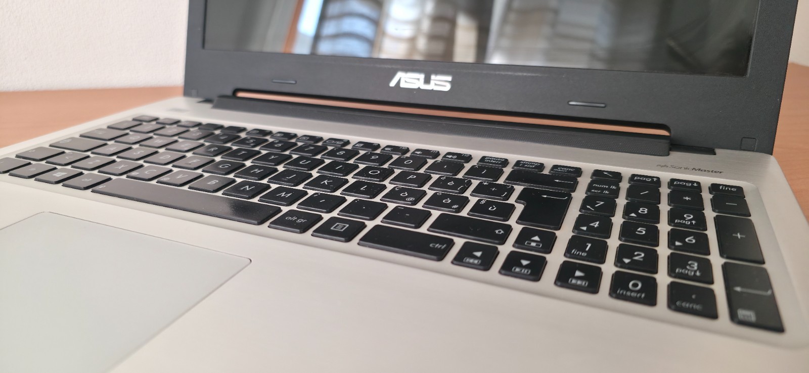 Asus S56CB-XX172H-Intel I5+Geforce Gt740M Notebook.
