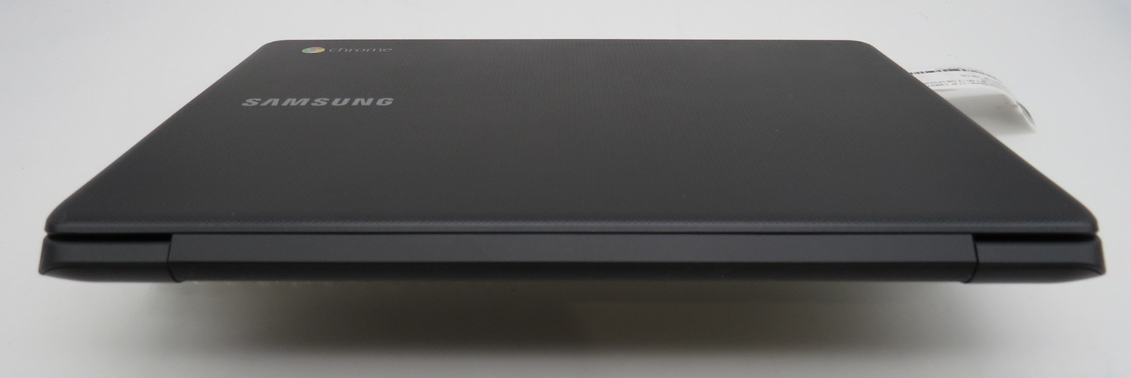 Samsung Chromebook-11.6″-Celeron-N3060@1.6GHz-2GB RAM-16GB internal-NO OS