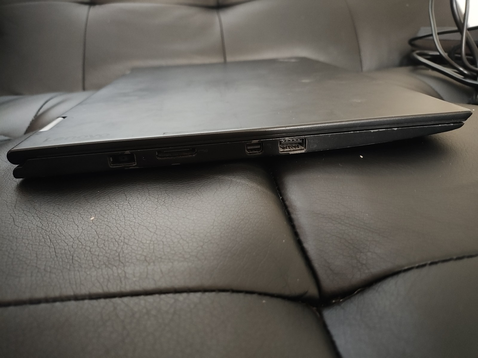 Lenovo ThinkPad X1 Yoga 1st Gen 14″ w/ i5-6200U 256GB SSD and Charger