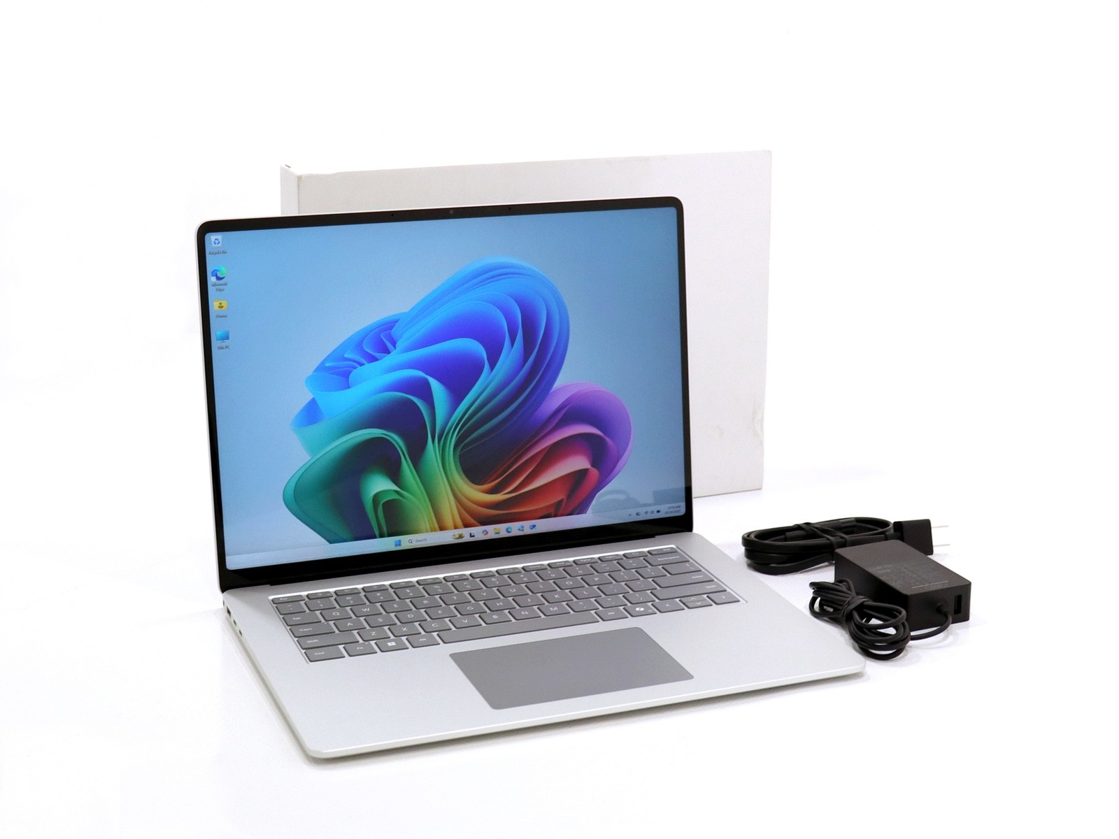 Microsoft Surface Laptop 7th Edition 2037 Snapdragon X Elite 16GB 1TB NVMe W11H