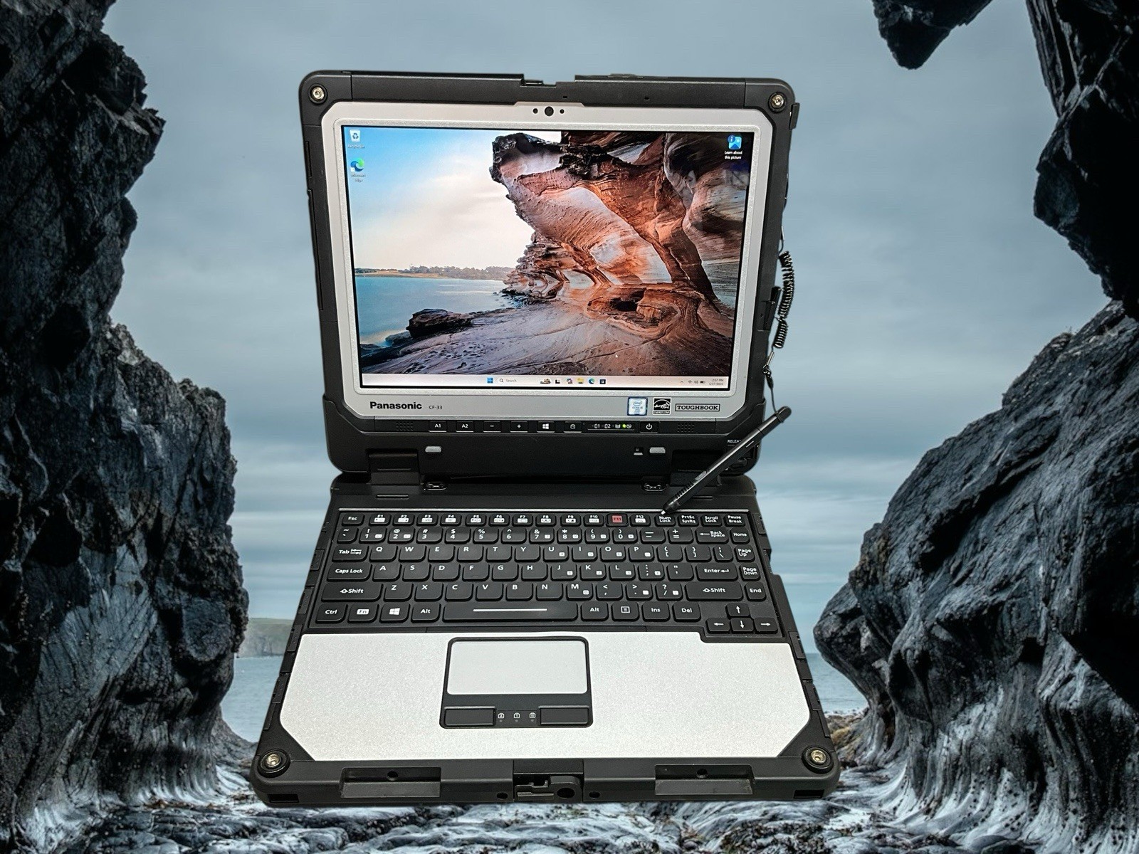 Toughbook Panasonic CF-33 I5-6300U 8GB RAM 256GB SSD Win11P W/CHARGER