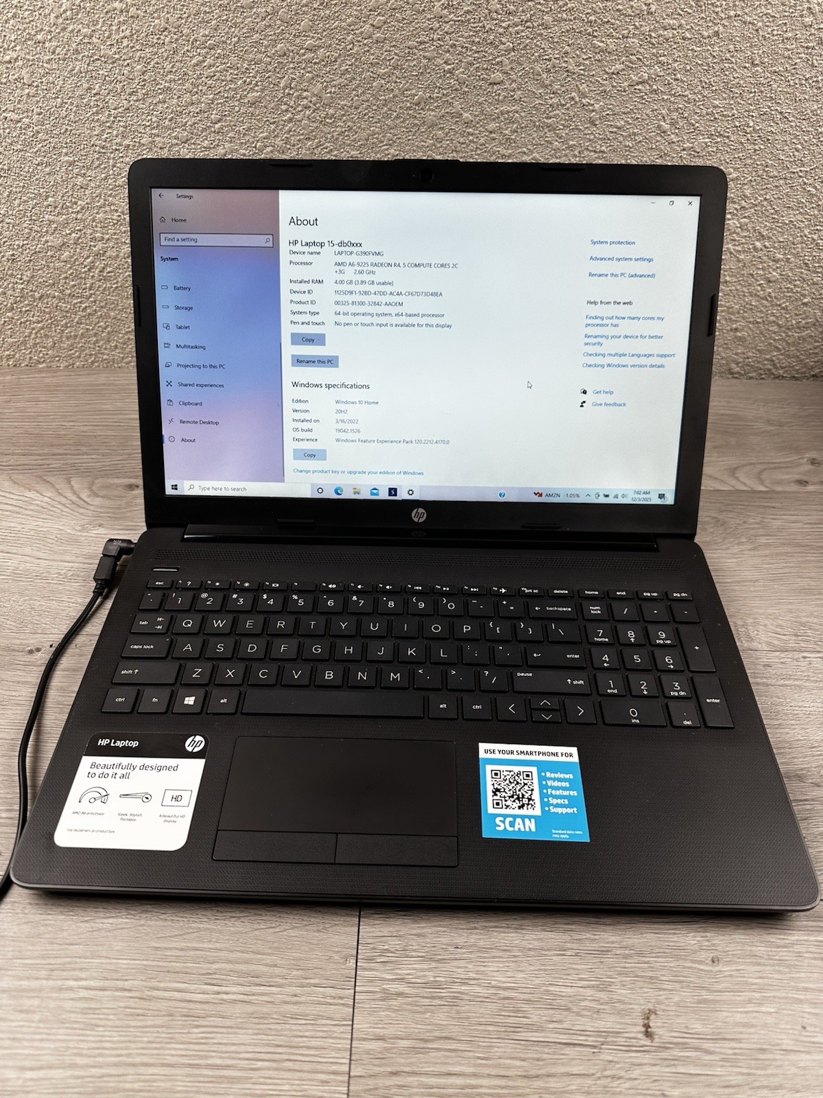 HP 15-db0011dx 15.6″ Laptop AMD A6-9225 R4 / 4GB RAM / 930GB HDD / Win 8 HOME