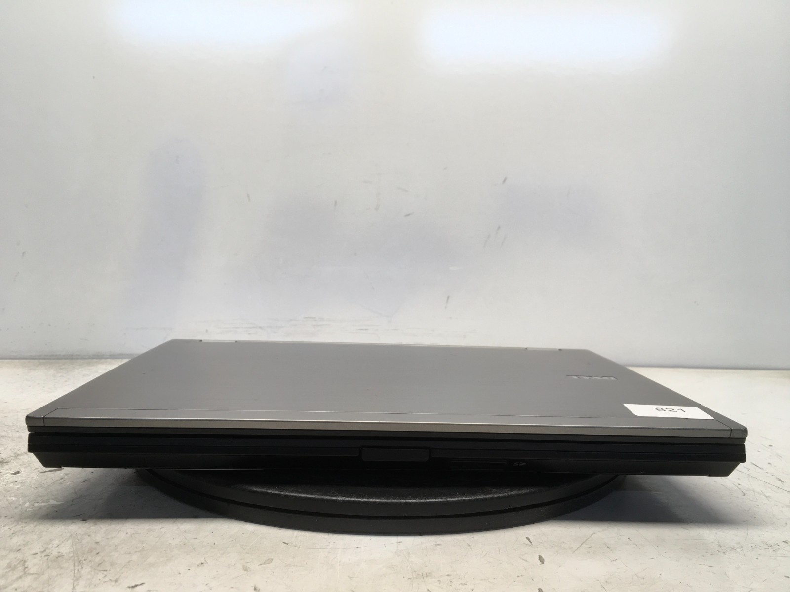 Dell Latitude E6410 Intel i5-M520 2.4GHz 4 GB NO HDD No Batt