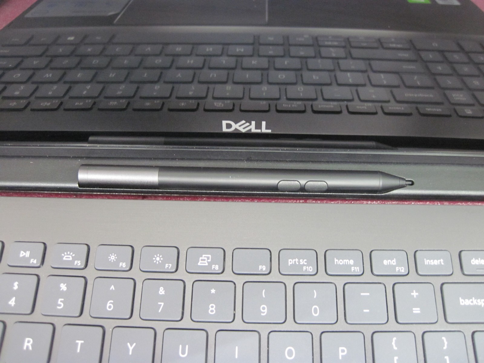 Dell Inspiron 7591 2-in-1 15″ 4K UHD i7-10510U 16GB 1TB M.2 SSD MX250 W11P T9A12