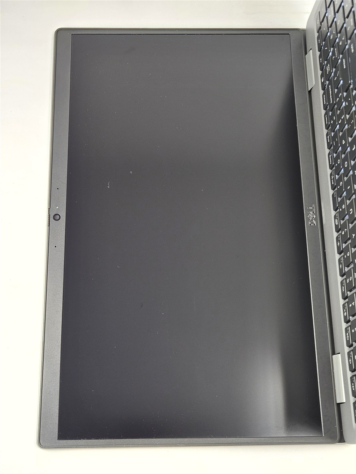 Dell Latitude 5530 Intel Core i5-1245U 16GB 256GB SSD 15.6″ Business Laptop