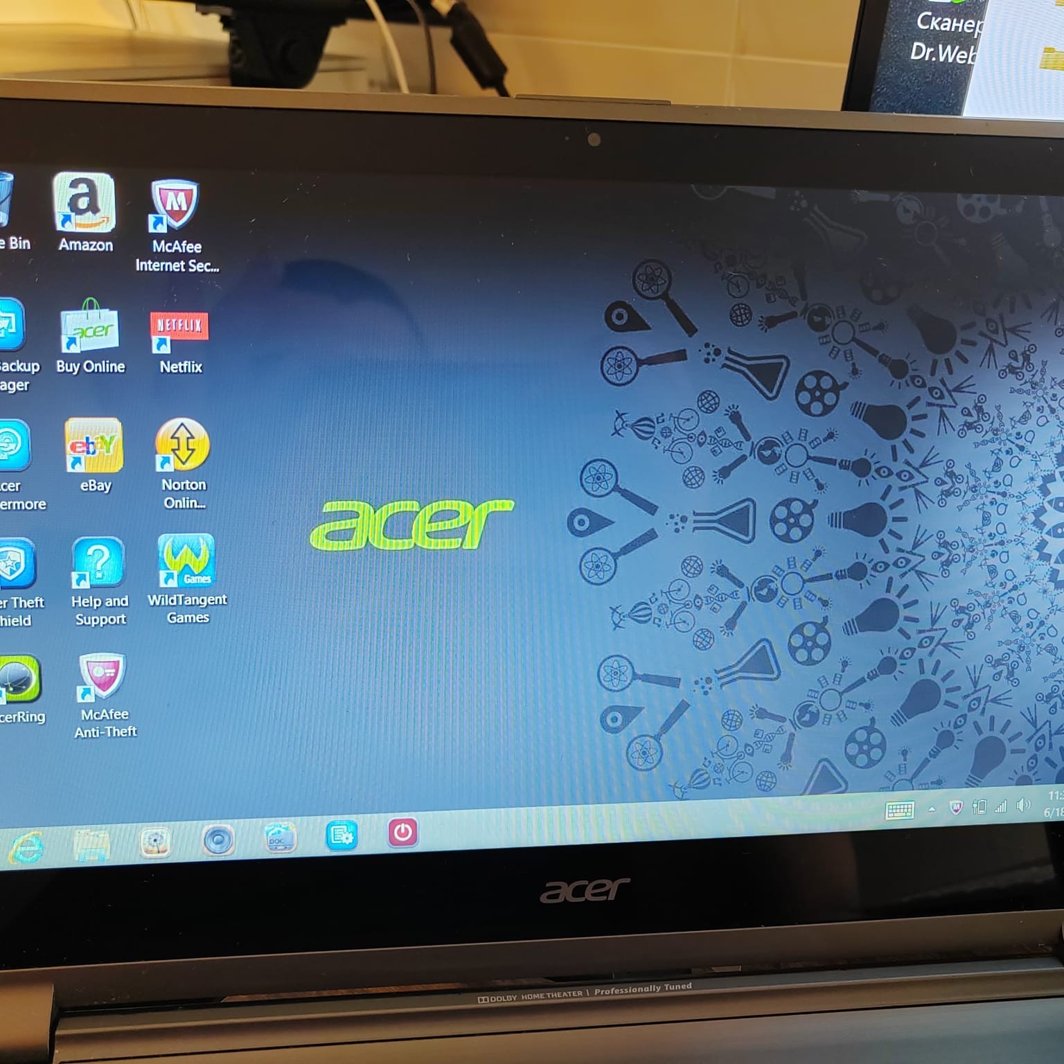 Acer Aspire M5-481PT 14″ Touchscreen Laptop Intel i5-3337U 6GB RAM 447GB SSD