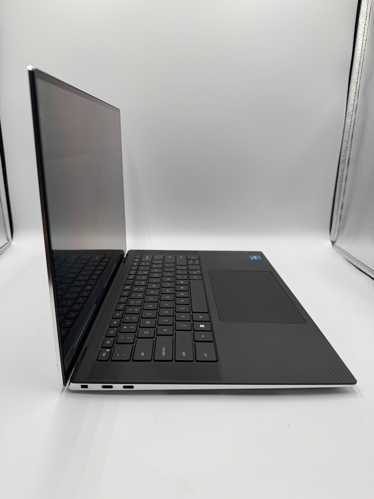 Dell XPS 15 9520 15.7″ Intel i7-12700H 32GB 1TB SSD RTX 3050 Ships Today !