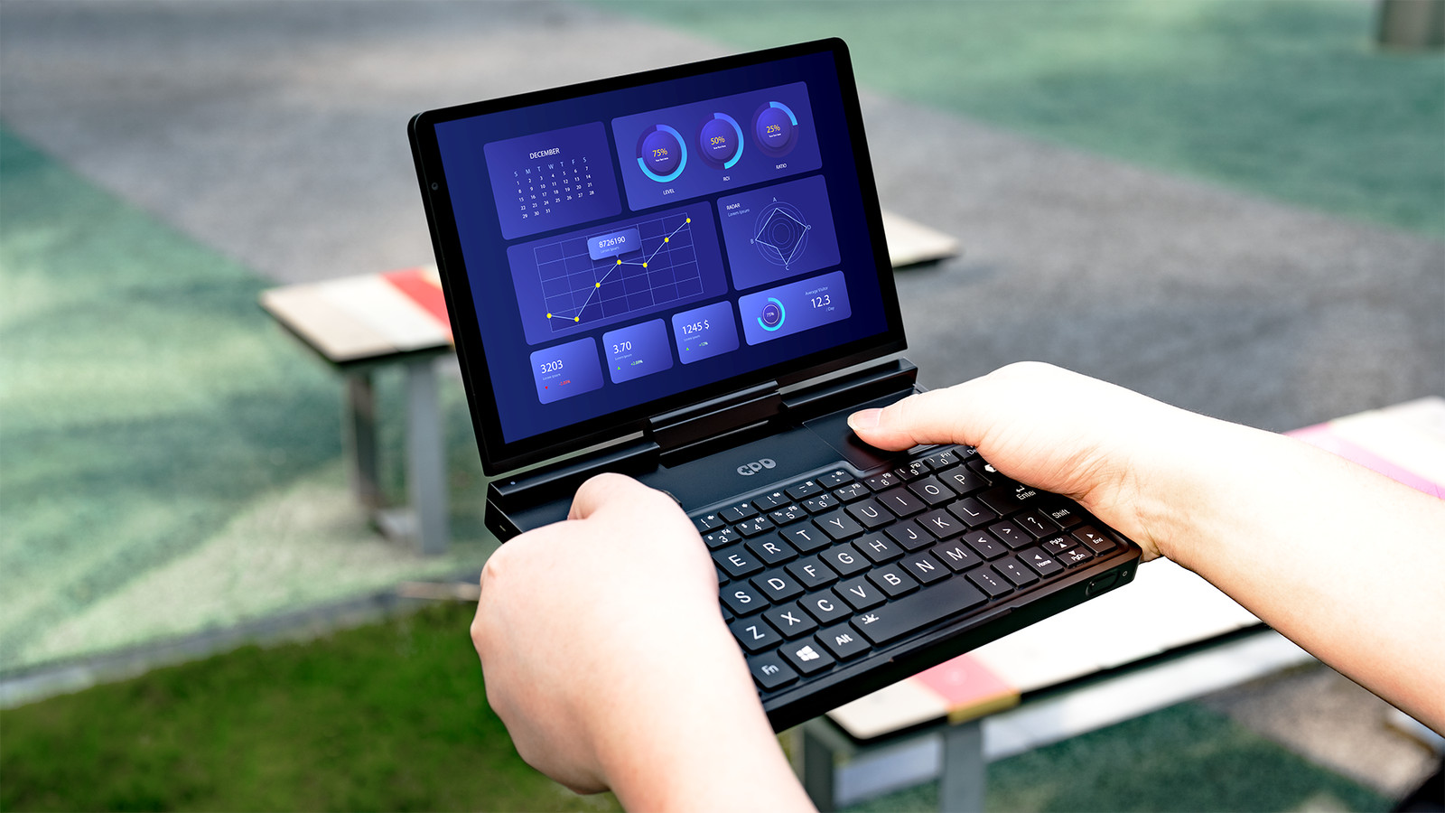 GPD Pocket 4 Mini Laptop Portable Handheld PC AMD Ai 9 HX370 64GB RAM+2TB SSD