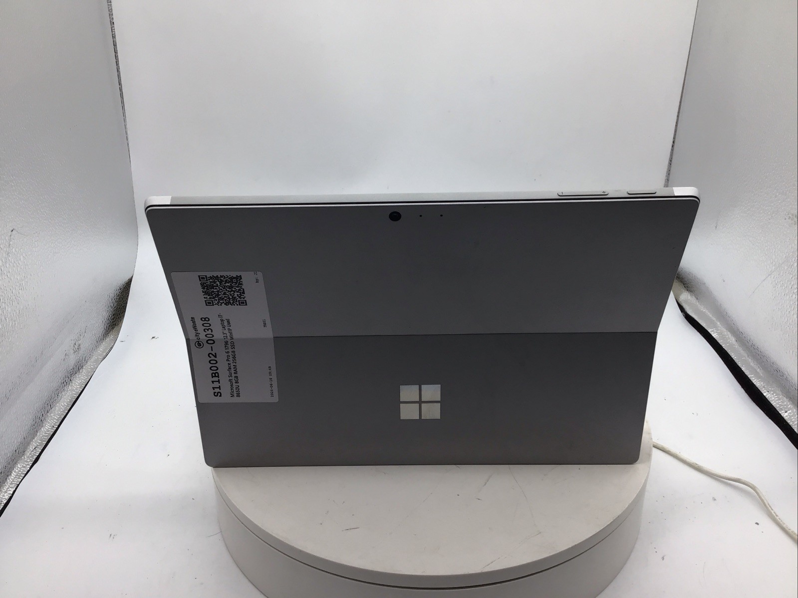 Microsoft Surface Pro 6 1796 12.3″ Laptop i7-8650U 8GB RAM 256GB SSD Win11P Used