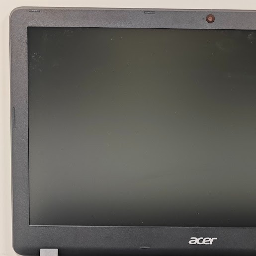 Acer Aspire ES1-523-223P Laptop – E1-7010, Radeon R2, 4GB RAM, No SSD, 15.6″ HD