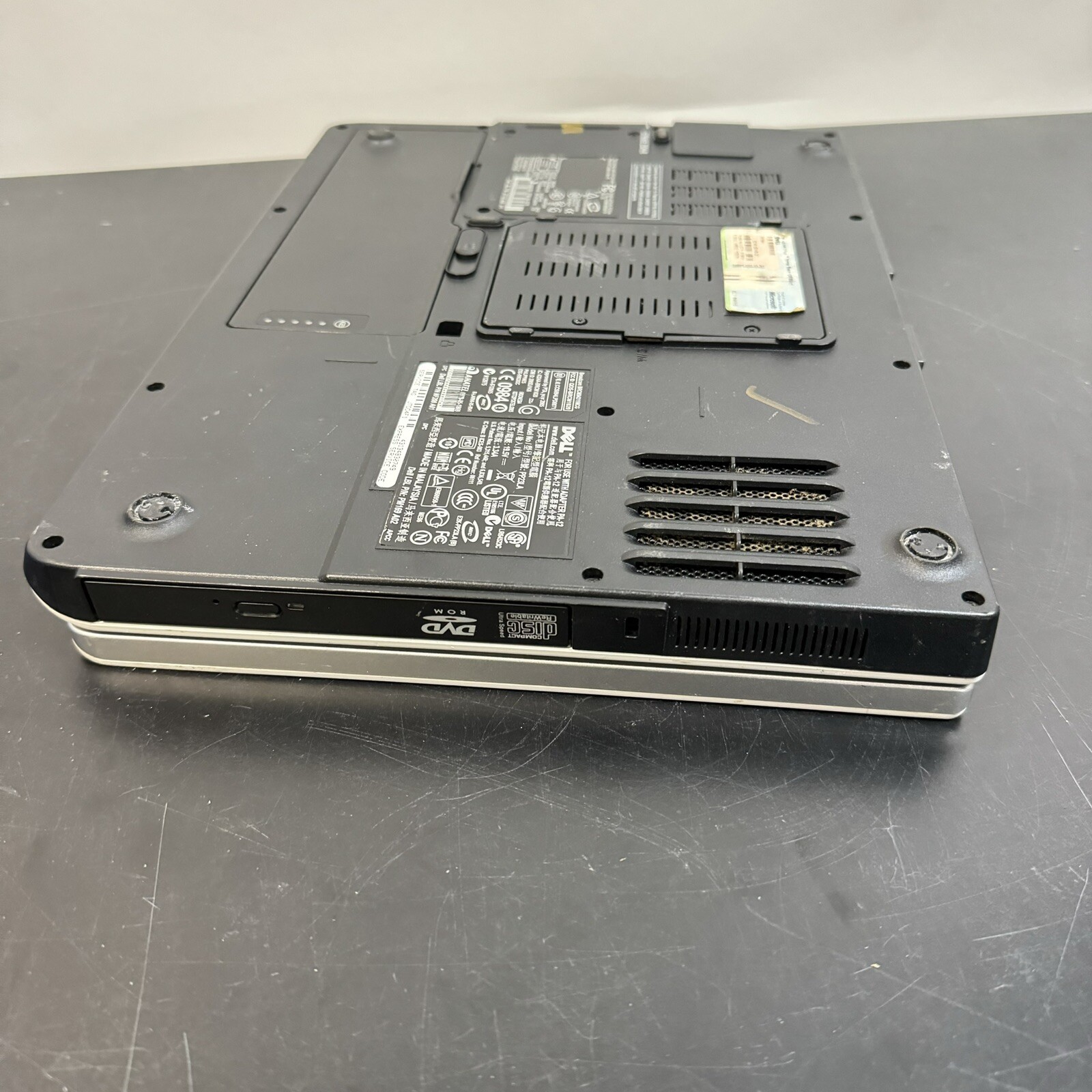 Dell Inspiron 1501 15.3″ Laptop AMD Anthlon X2, 1GB RAM, 0GB HDD