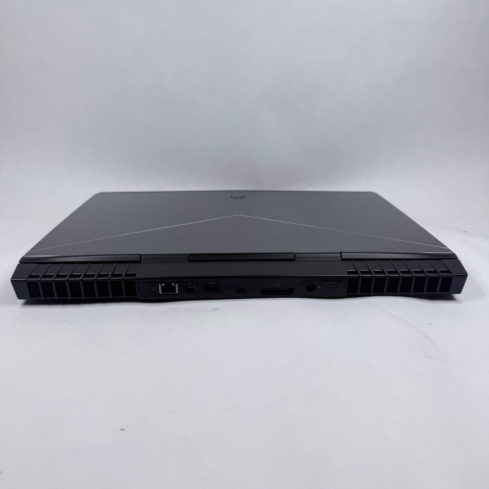 Alienware P69F 15.6″ i7-7700HQ 2.8GHz 16GB RAM 512GB SSD GeForce GTX 1070