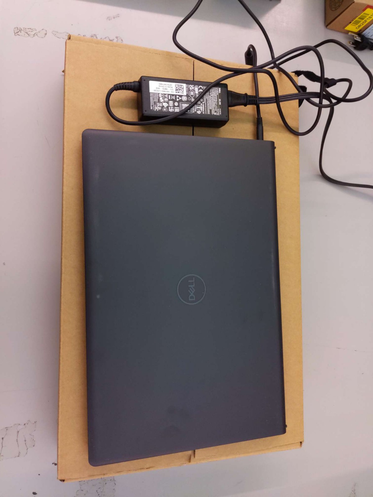 Dell Inspiron 15.6”UHD TS Intel Core i5-1155G7 8GB 256GB SSD Win11 Home Black