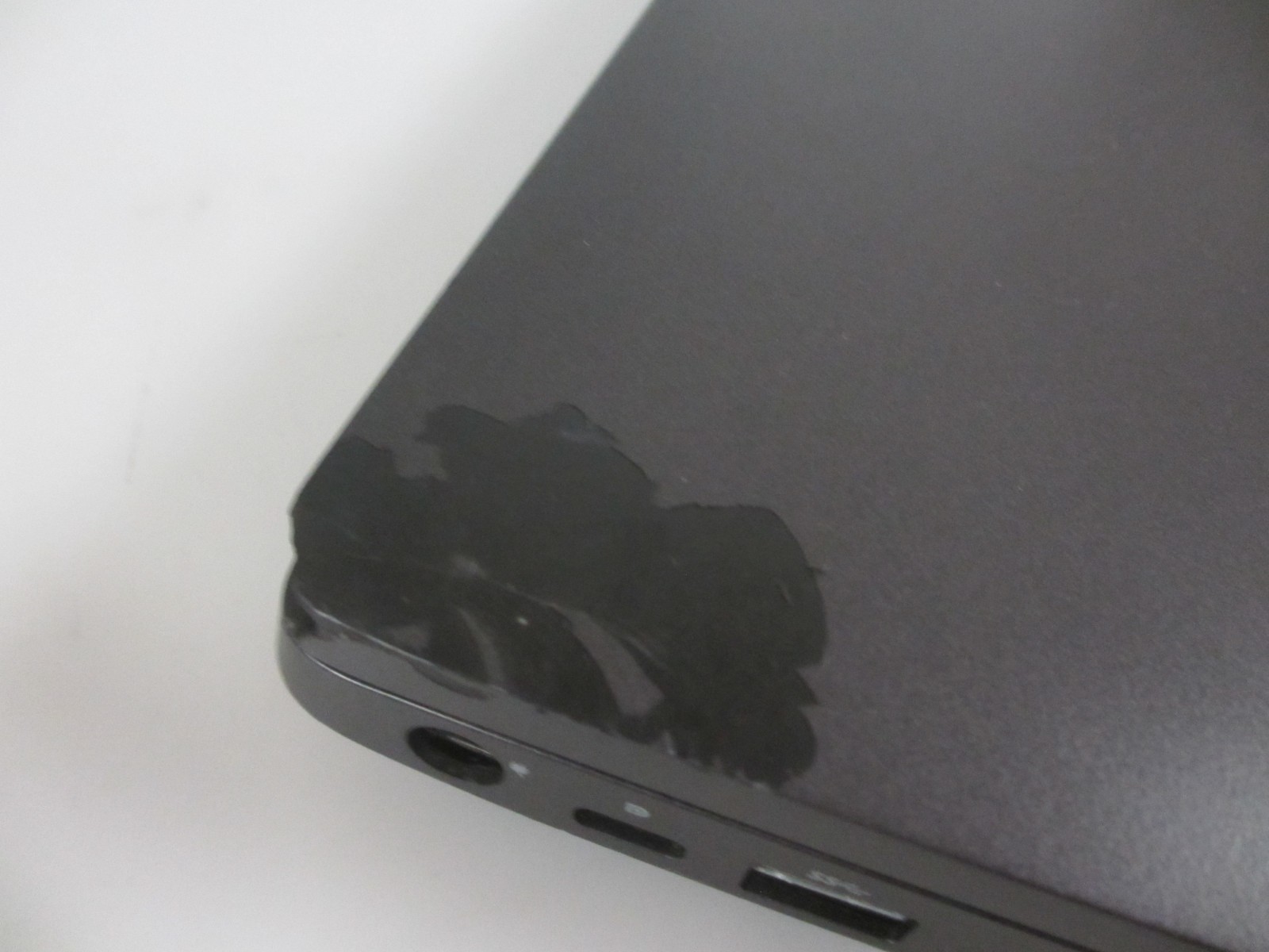 Dell Latitude 5500 i5-8265U 1.6GHz 16GB/240GB m2SSD [NO OS] Laptop + AC READ-)