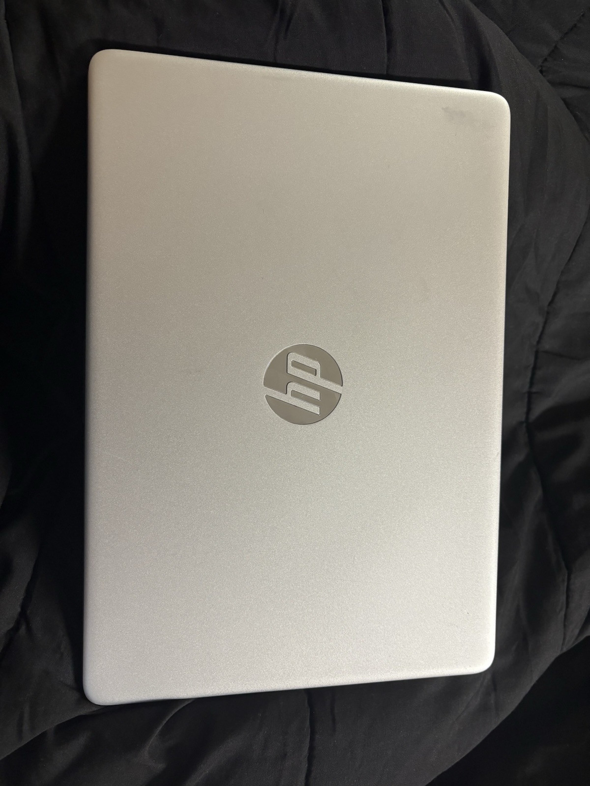 Slightly used HP-dq0711ds TOUCHSCREEN Laptop (comes with charger)