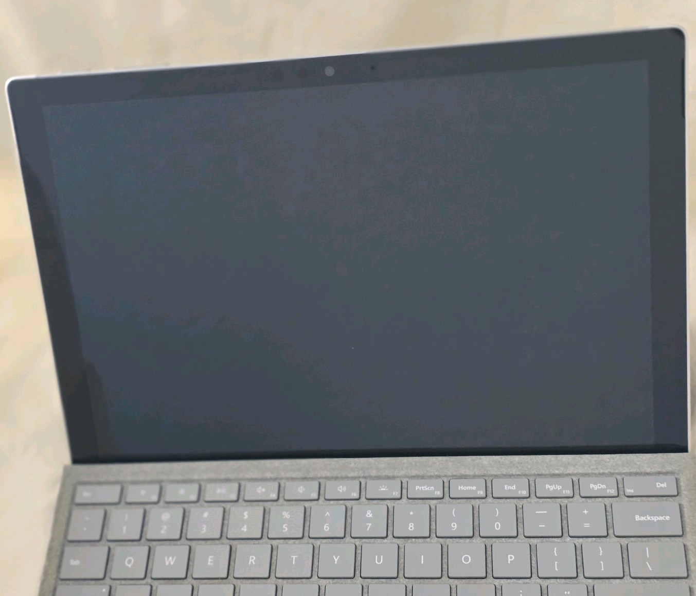 Microsoft Surface Pro 5 1796 12.3″ i5-7300U 8Gb RAM 128GB SSD Win10Pro