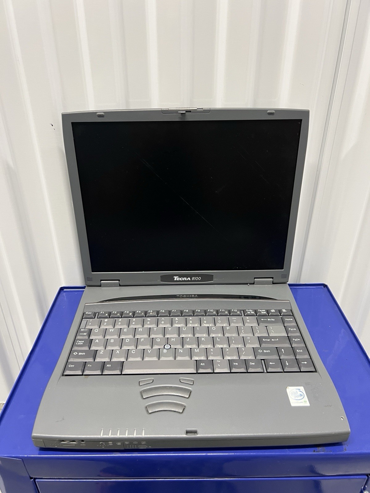 Toshiba Tecra 8100 14.1″ Pentium III Laptop – For Parts Untested