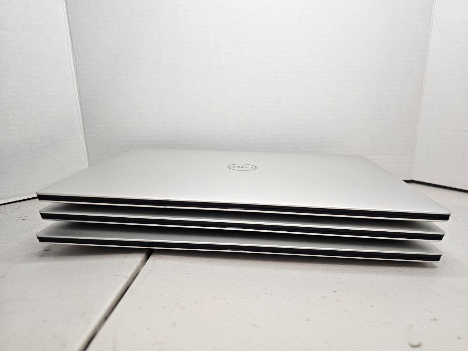 (LOT 3) Dell XPS Mixed Models 8th gen SEE PICS FOR SPECS NO DRIVES/OS #04