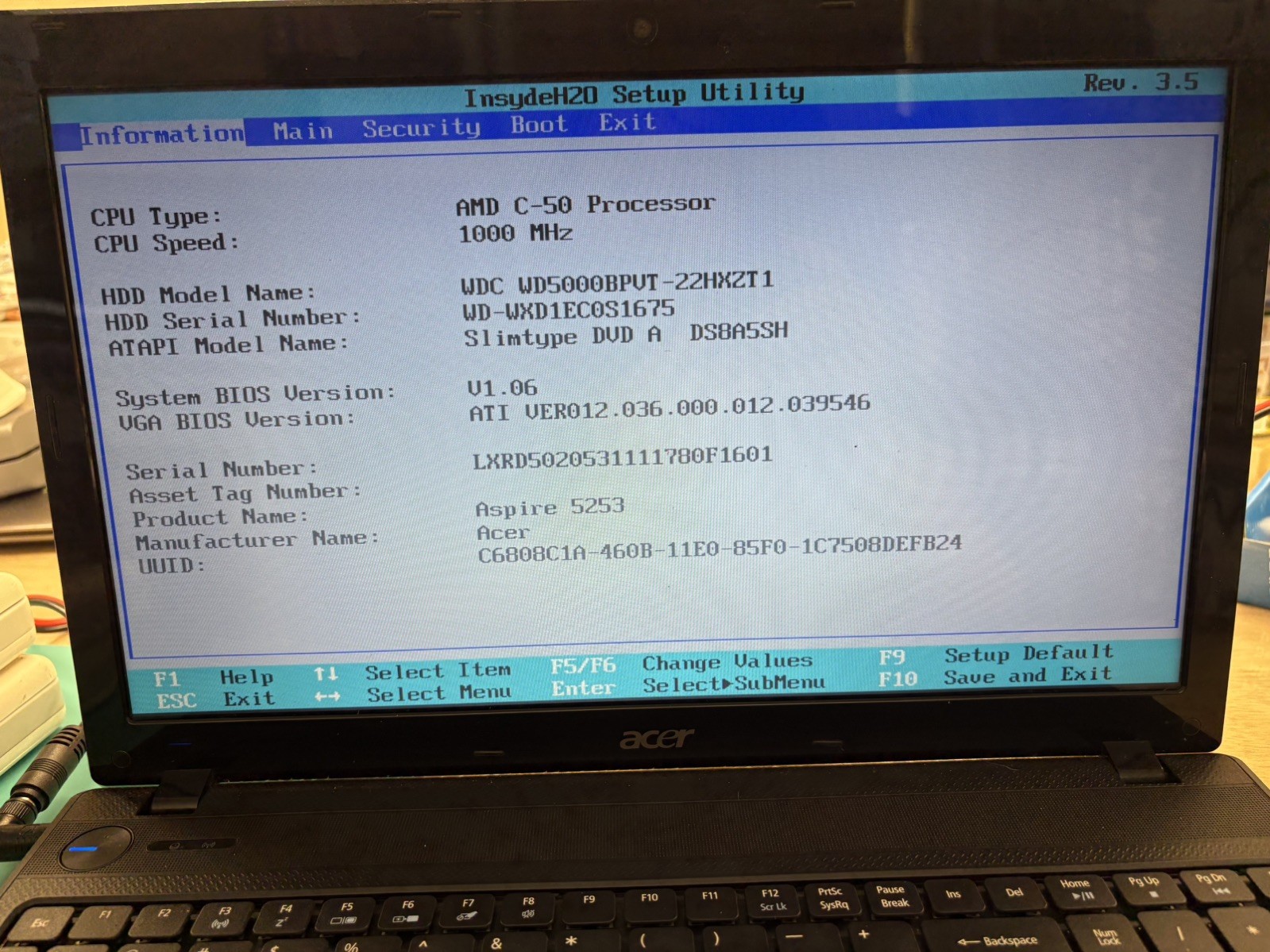Acer Aspire 5253-BZ493 Laptop AMD C-50 1.0 GHz 4GB RAM 500 HDD Window 7